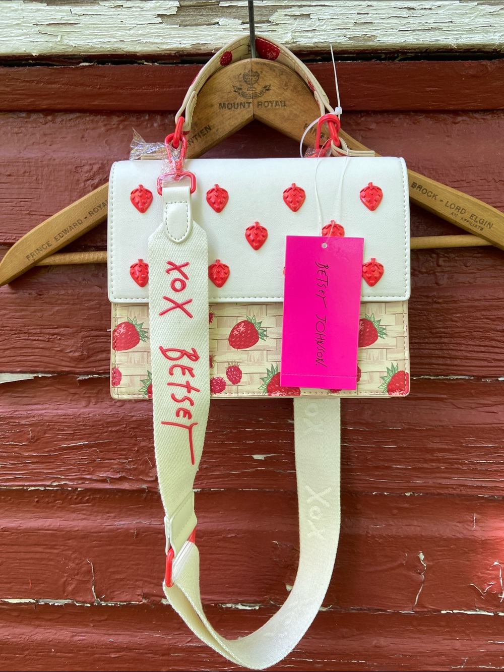 New! Betsey Johnson Strawberry Satchel Crossbody Bag - Picture 3 of 9